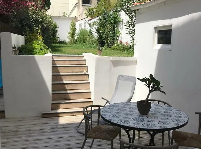 Appartement 26 Avenue Des Tilleuls Royan