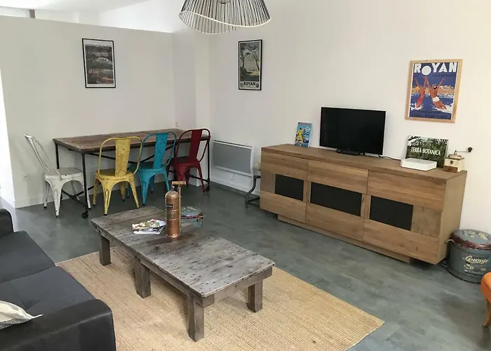 26 Avenue Des Tilleuls